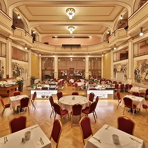 Ariston 4*, Praga Czechy