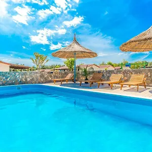 Camp Mateo With Pool , Drage Chorwacja